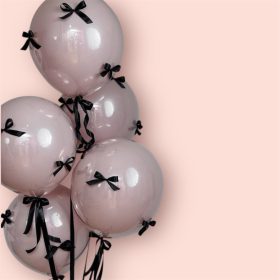    Pasztell rózsaszín héliumos lufi fekete masnival – 5 db-os szett