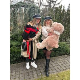   Valentin-napi rózsacsokor plüssmacival – A szeretet ölelése