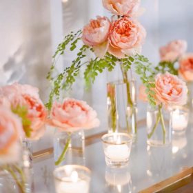 Budvase Barackos Rózsákkal