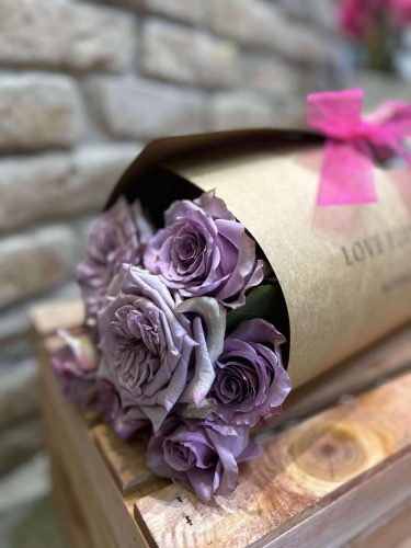 Lila virágcsomag – 20 szál kreatív lágyság