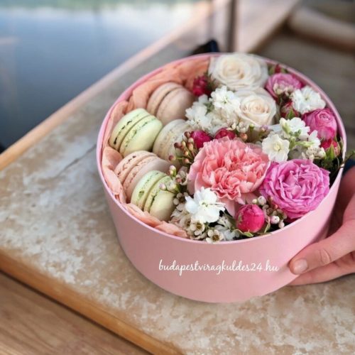 Liza macaron box