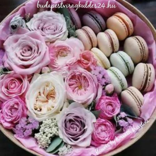 Purple macaron box