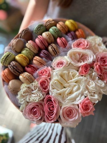 Édes Élet macaron virágdoboz